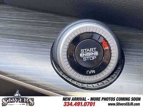 Used 2024 Jeep Wagoneer Series II AWD/4WD image 28