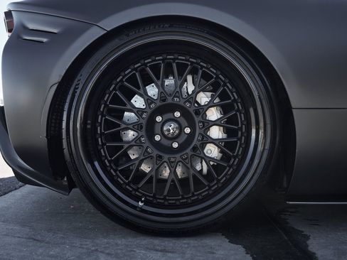 Used 2022 Ferrari SF90 Stradale image 32