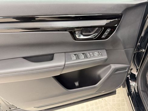 Used 2025 Honda CR-V EX-L image 13