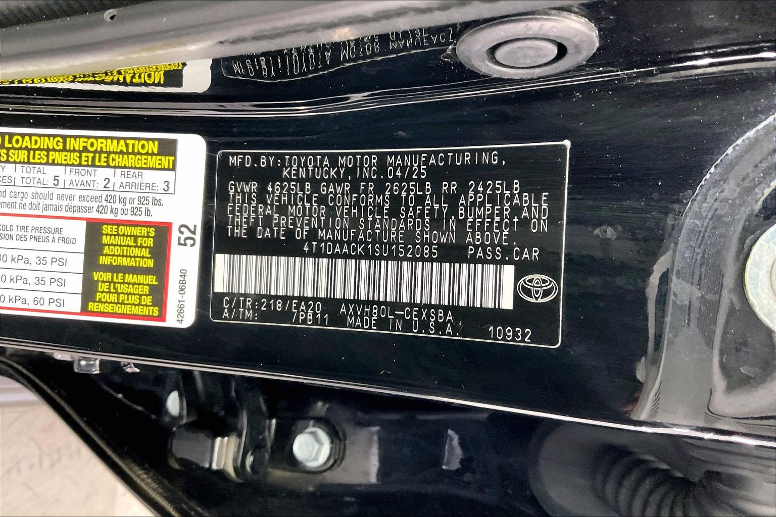 Used 2025 Toyota Camry SE FWD image 35
