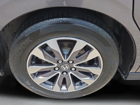 Used 2023 Honda Odyssey EX-L image 32