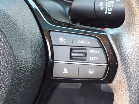 Certified 2025 Honda Civic LX image 18