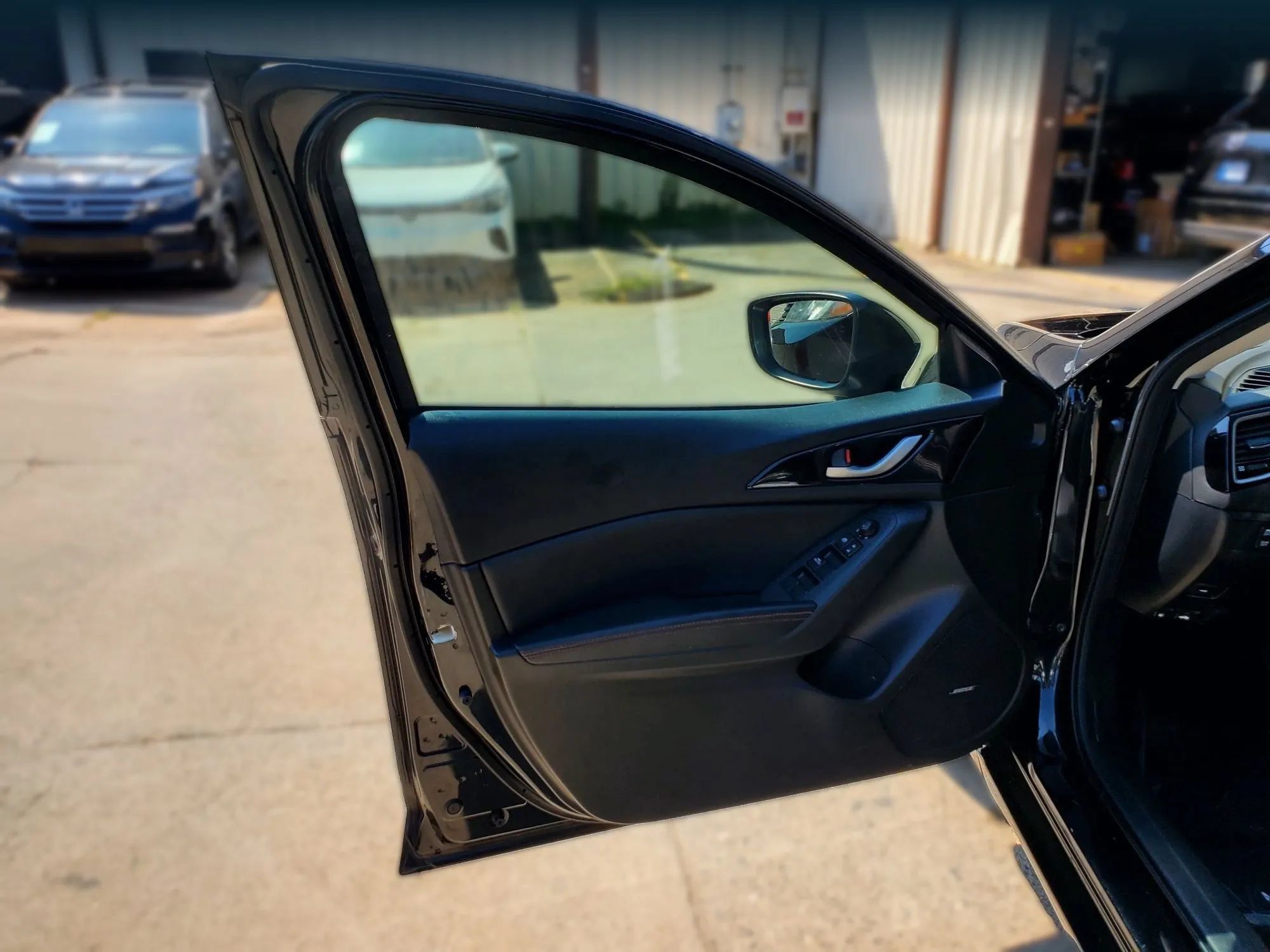 Used 2016 MAZDA MAZDA3 i Grand Touring FWD image 24