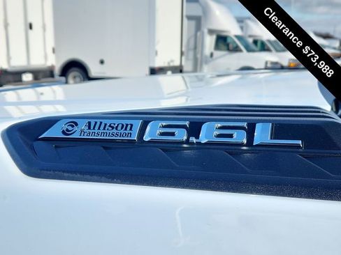 Used 2025 Chevrolet Silverado 2500 ZR2 w/ Technology Package image 12