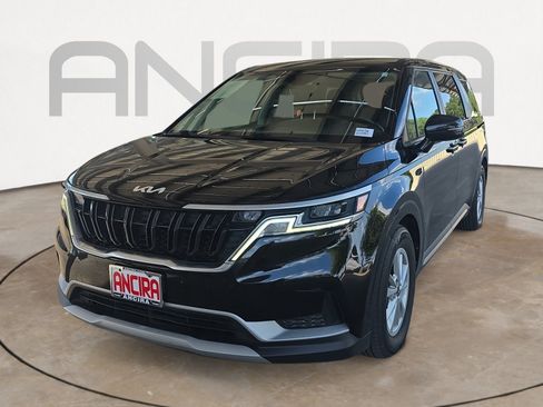 Used 2022 Kia Carnival LX FWD image 3
