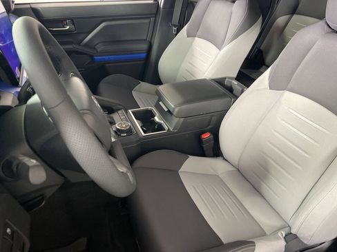 New 2025 Toyota Tacoma TRD Off-Road image 19