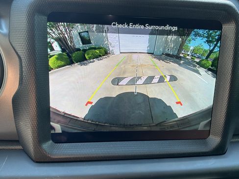 Used 2023 Jeep Wrangler Freedom Edition image 25