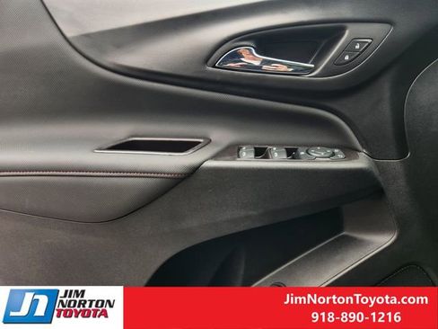 Used 2022 Chevrolet Equinox RS w/ RS Leather Package FWD image 24