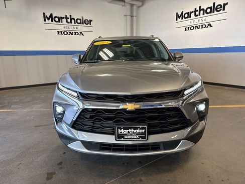 Used 2025 Chevrolet Blazer LT w/ Convenience Package AWD/4WD image 2