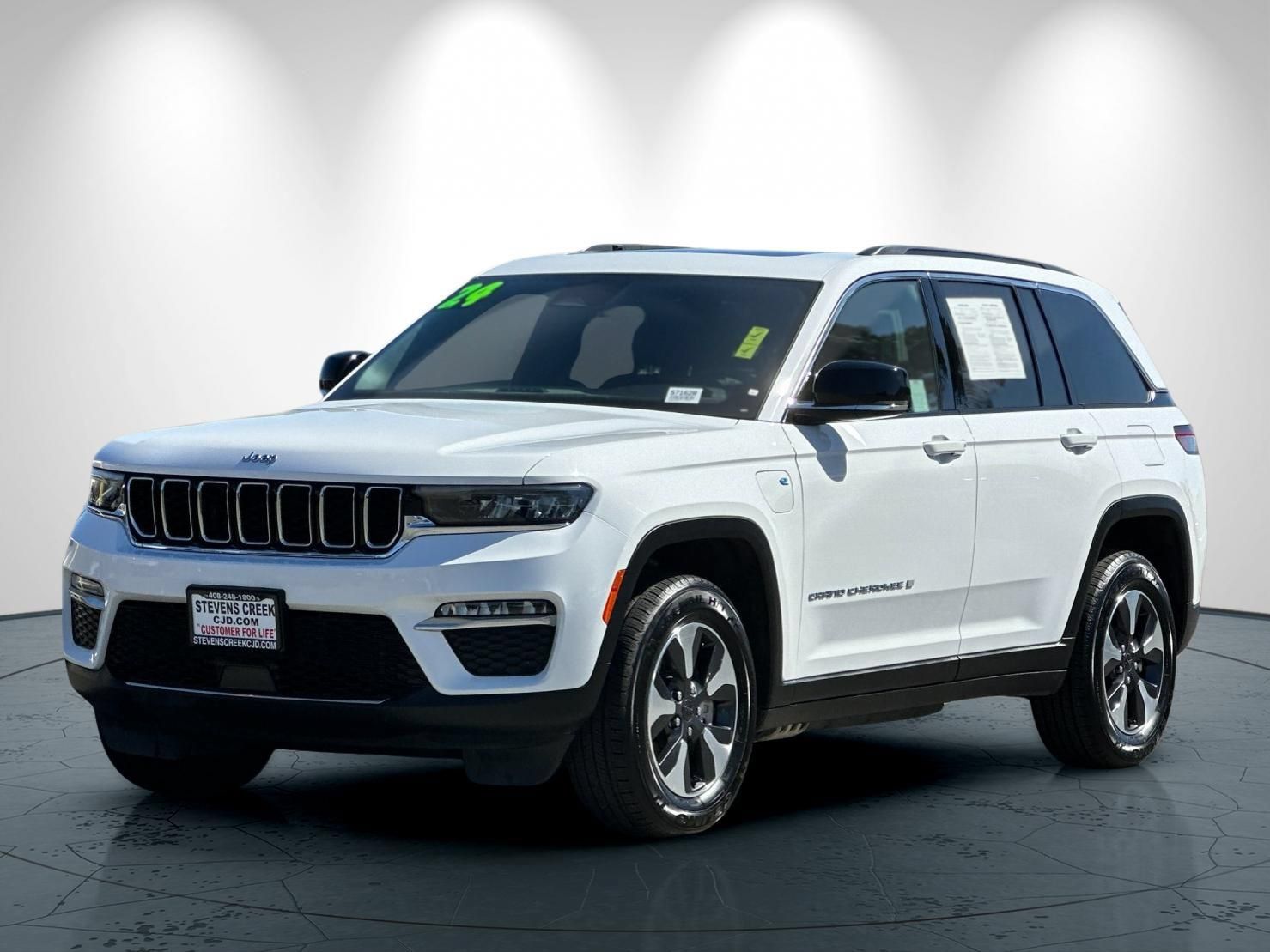 Used 2024 Jeep Grand Cherokee Limited 4xe AWD/4WD image 8