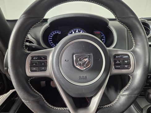 Used 2014 SRT Viper GTS w/ GTS Laguna Interior Package RWD image 16