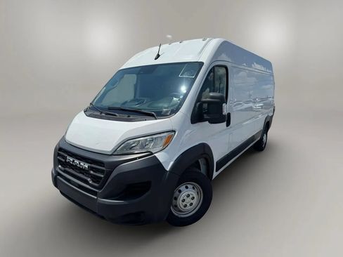 Used 2023 RAM ProMaster 2500 FWD image 1