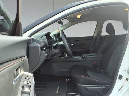 Used 2024 Nissan Sentra SR FWD image 14