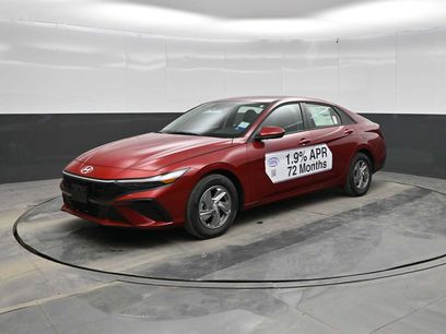 New 2026 Hyundai Elantra SE