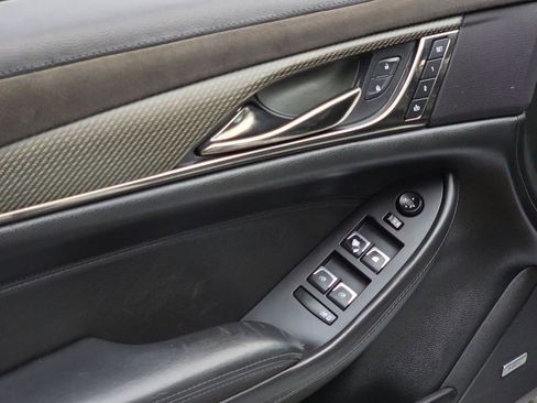 Used 2017 Cadillac CTS V w/ Luxury Package RWD image 18