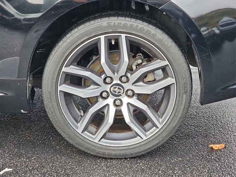 Used 2015 Scion tC image 10