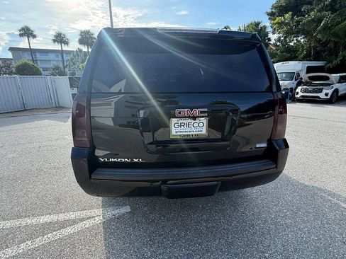 Used 2019 GMC Yukon XL SLE w/ Convenience Package RWD image 6