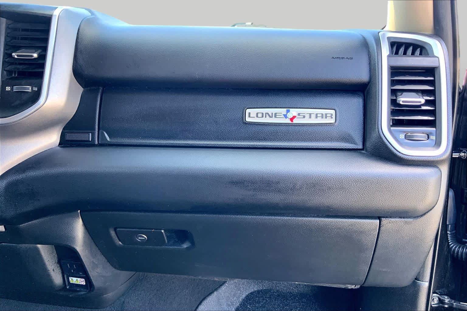 Used 2019 RAM 1500 Big Horn RWD image 18