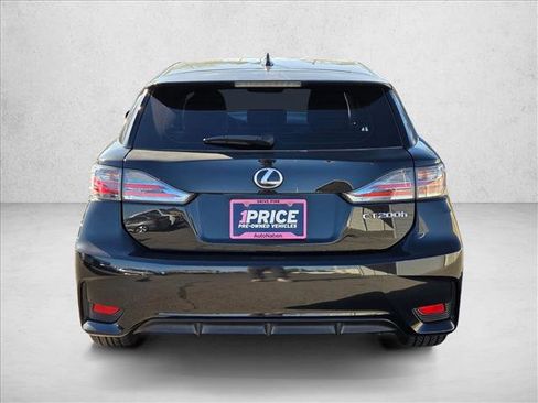 Used 2017 Lexus CT 200h image 6