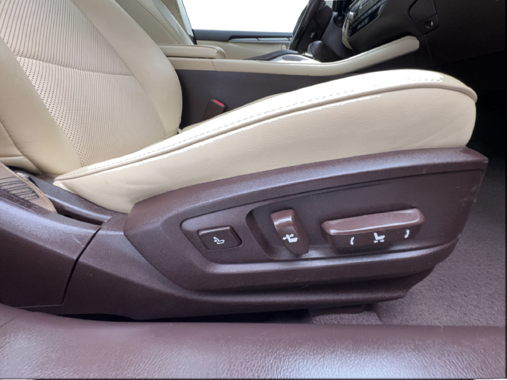 Used 2016 Lexus ES 350 w/ Navigation System Package FWD image 40