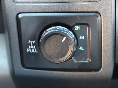 Used 2020 Ford F250 XL w/ Power Equipment Group AWD/4WD image 22