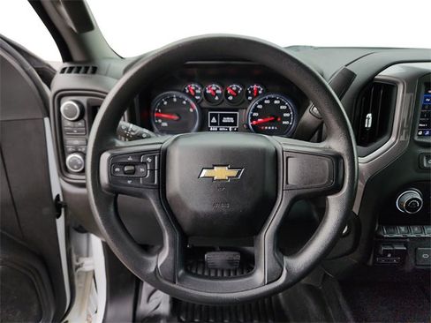 Used 2024 Chevrolet Silverado 2500 W/T image 30