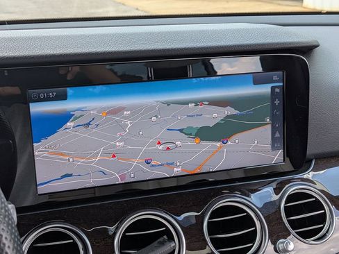 Used 2017 Mercedes-Benz E 300 image 23