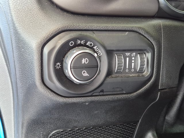 Used 2021 Jeep Gladiator Sport AWD/4WD image 11
