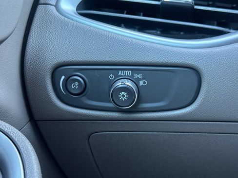 Used 2018 Chevrolet Malibu LS FWD image 32