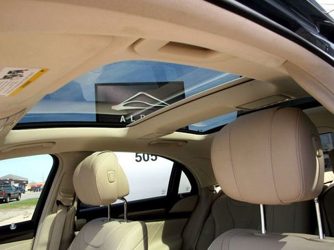 Used 2018 Mercedes-Benz S 560 4MATIC Sedan image 26