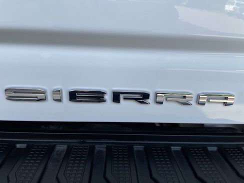 Used 2024 GMC Sierra 3500 Denali image 7