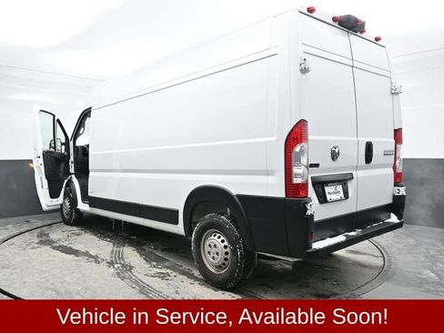 Used 2025 RAM ProMaster 2500 w/ Convenience Group image 34