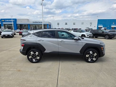 Used 2025 Hyundai Kona SEL AWD/4WD image 14