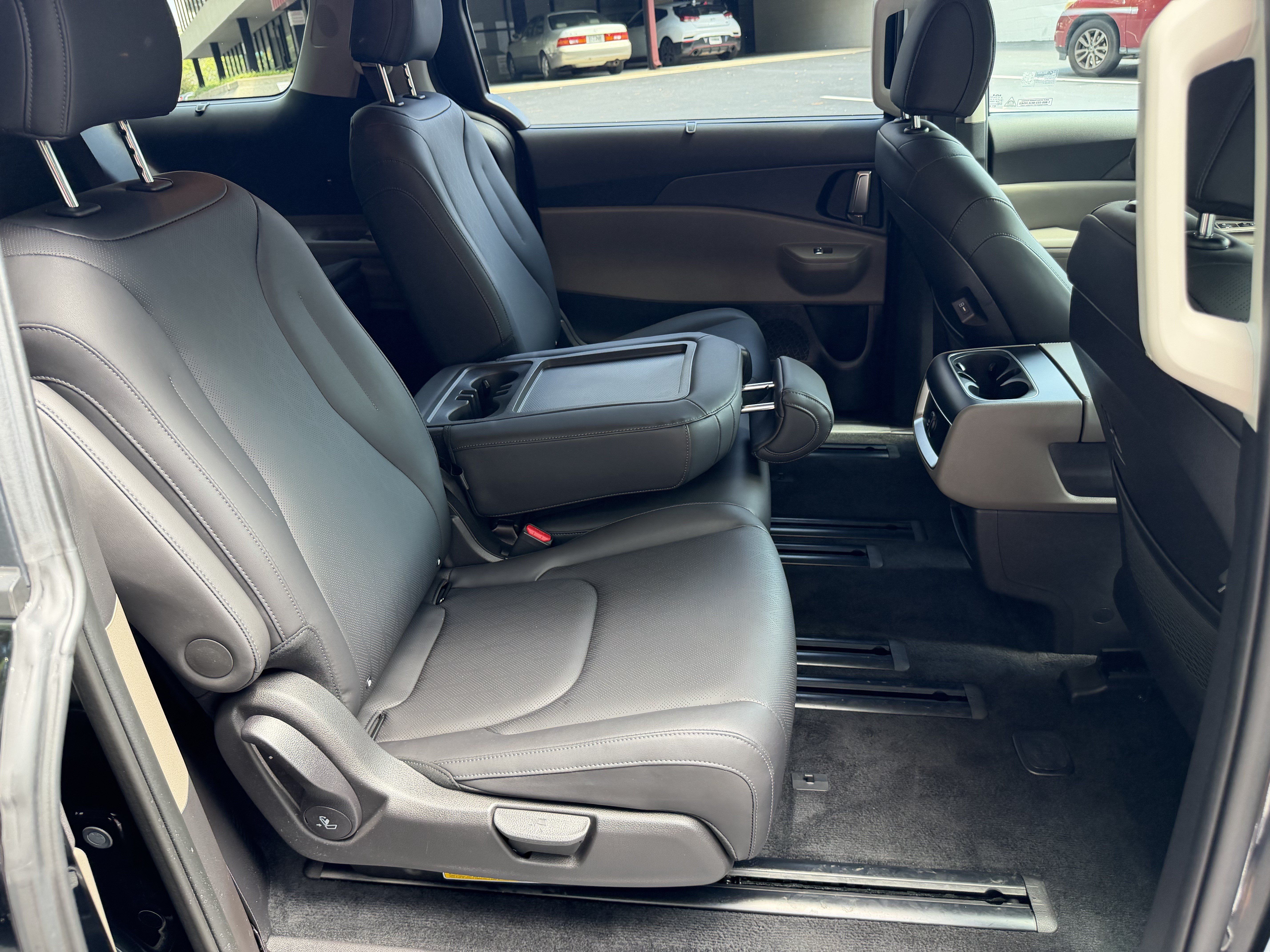 Certified 2026 Kia Carnival EX FWD image 15