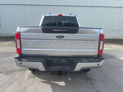 Used 2022 Ford F250 Lariat w/ Black Appearance Pkg AWD/4WD image 7