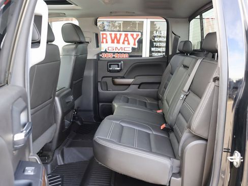 Used 2018 GMC Sierra 2500 Denali w/ Duramax Plus Package image 24