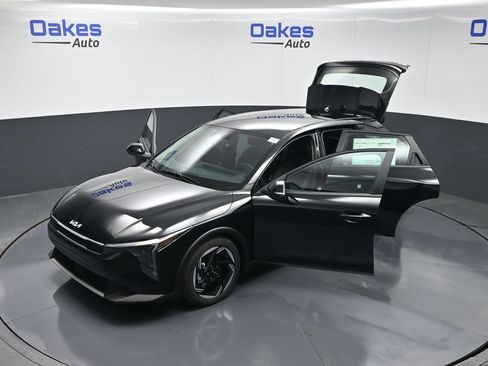 New 2026 Kia K4 EX FWD image 57