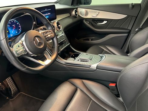 Used 2021 Mercedes-Benz GLC 300 4MATIC image 16