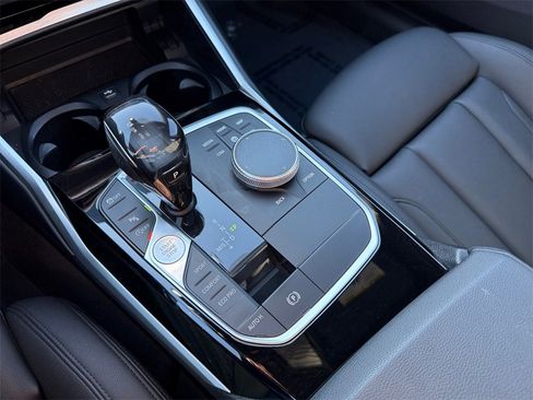 Used 2019 BMW 330i xDrive Sedan w/ Driving Assistance Package image 25