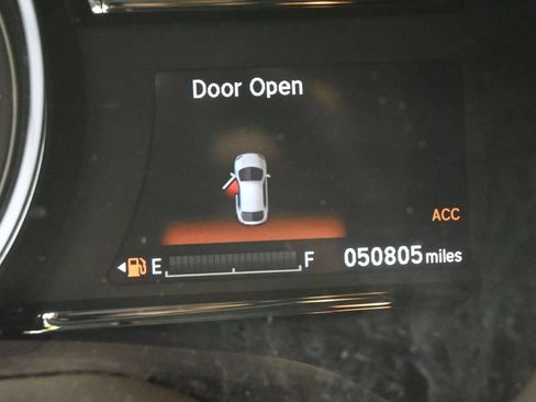 Used 2022 Honda HR-V EX-L image 12