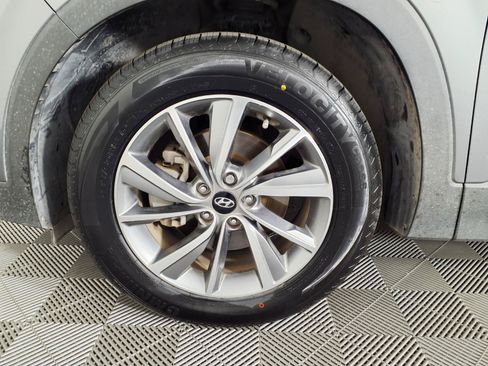Used 2019 Hyundai Santa Fe SEL FWD image 7