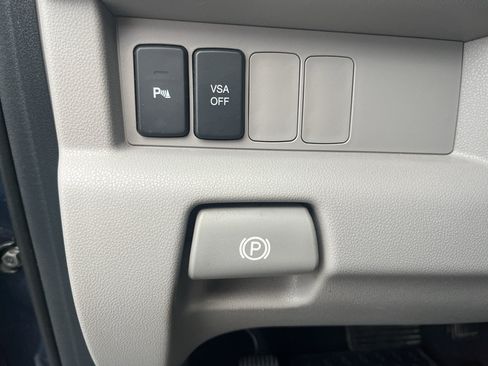 Used 2011 Honda Pilot Touring image 12