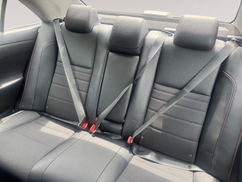 Used 2017 Toyota Camry SE FWD image 13