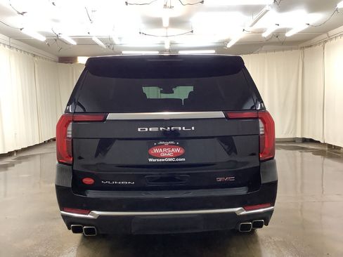 Used 2025 GMC Yukon Denali AWD/4WD image 6