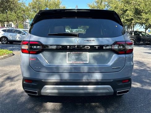 New 2025 Honda Pilot Touring image 4