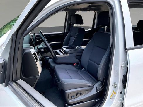 Used 2019 Chevrolet Silverado 1500 LT AWD/4WD image 22