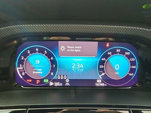 Used 2025 Volkswagen Atlas Cross Sport SEL Premium R-Line image 41