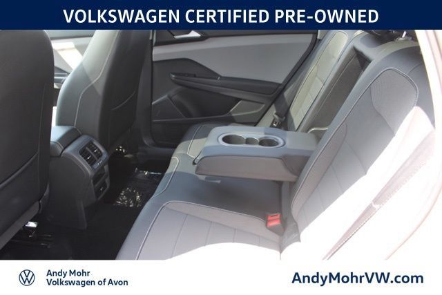 Used 2022 Volkswagen Taos SE w/ Panoramic Sunroof Package AWD/4WD image 25