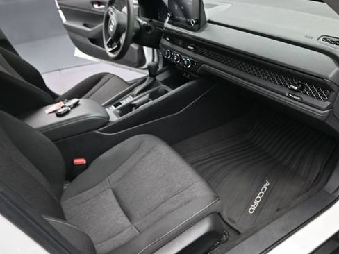Used 2023 Honda Accord EX image 22