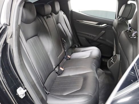 Used 2019 Maserati Ghibli RWD image 28